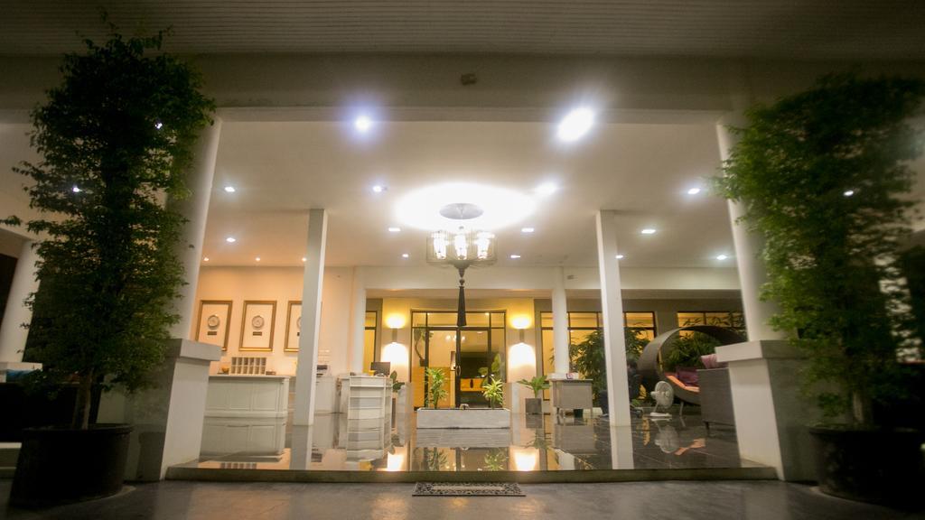 The Desiign Hotel - Sha Si Maha Phot Екстер'єр фото